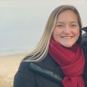 Meet your Posher, Caroline